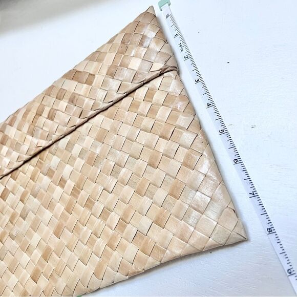 Natural Woven Purse Clutch Bag - Picture 4 of 4